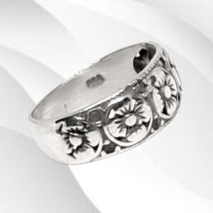 .Sterling Silver Embossed with Flowers Ring
